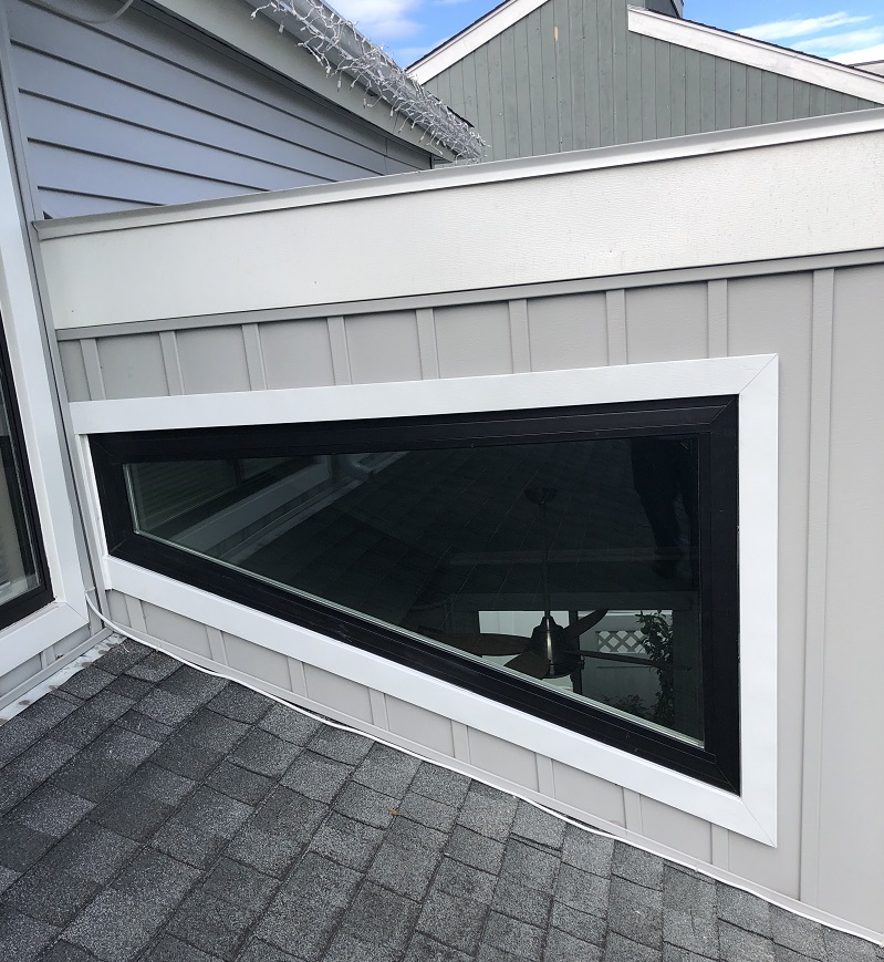 Andersen 100 Series composite material trapezoid window